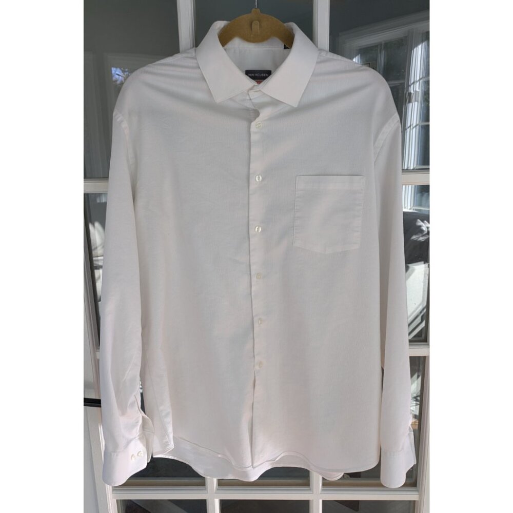 MENS LARGE - REGULAR FIT - Van Heusen Ultraflex Dress Shirt